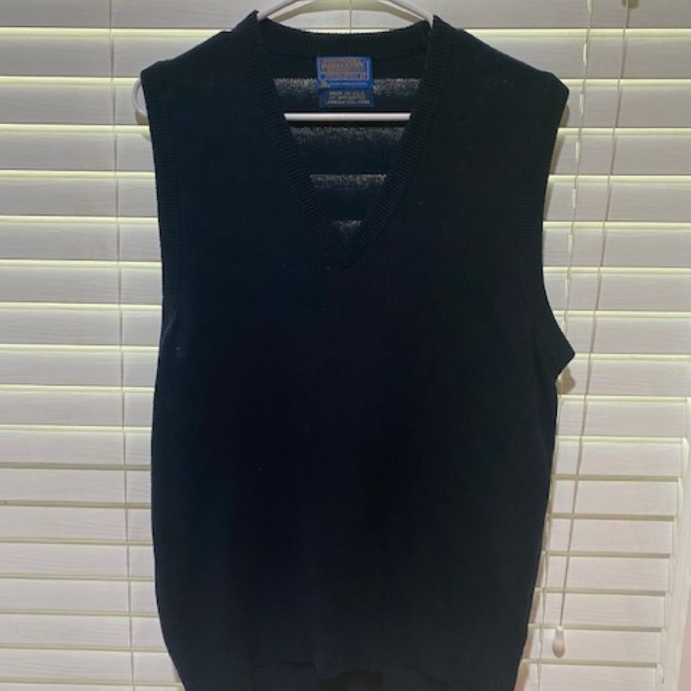 Pendleton Mens Vintage Wool V-Neck Sweater Vest Black Solid Knit USA Made L